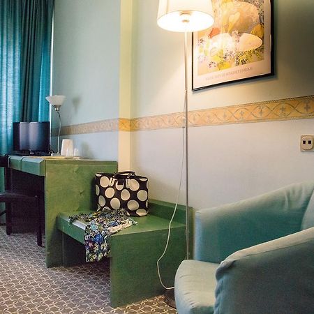 Hotel Salera Асти Экстерьер фото