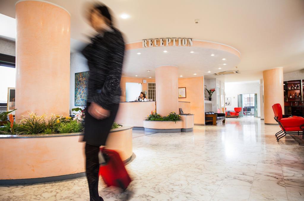 Hotel Salera Асти Экстерьер фото