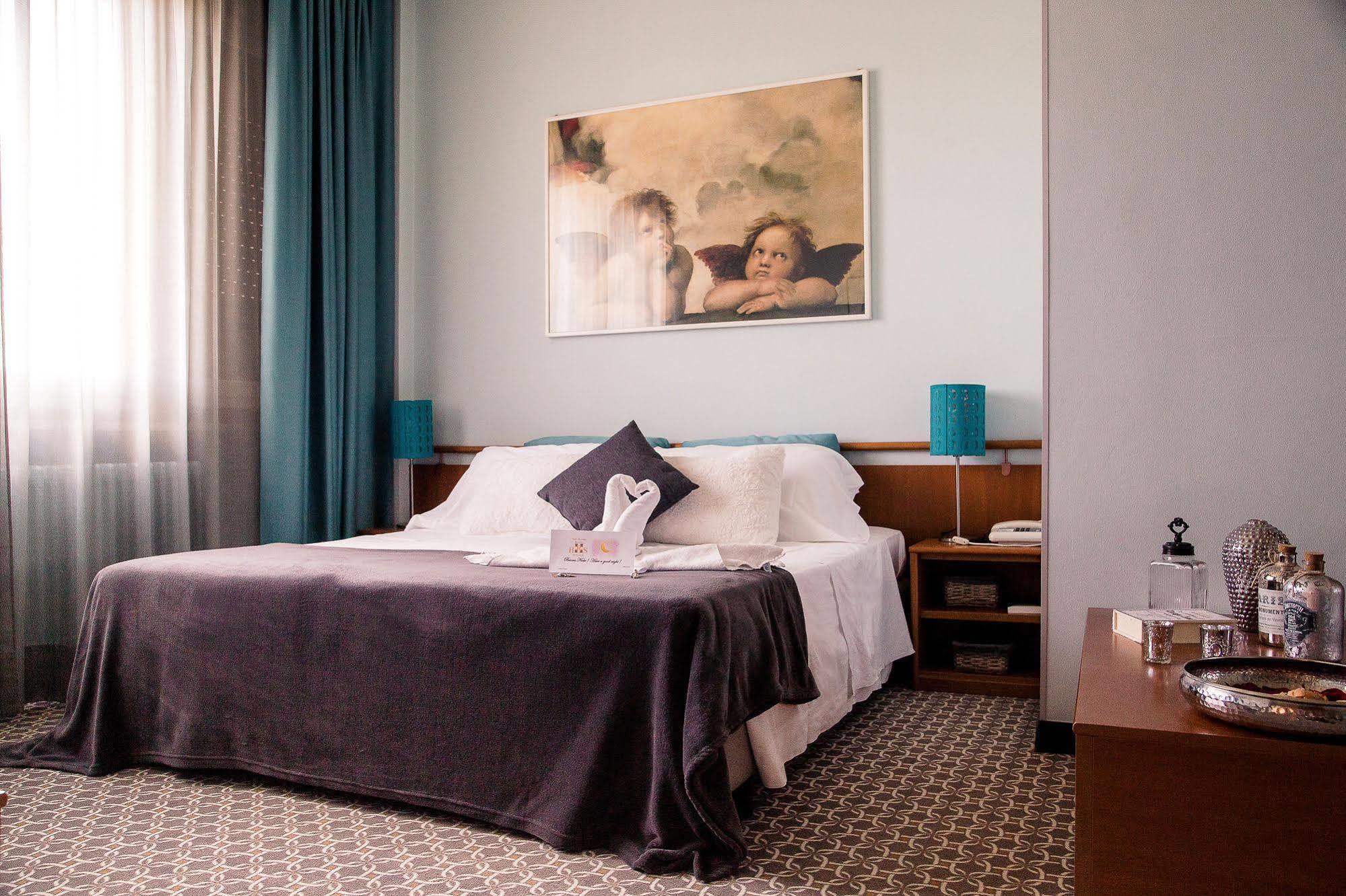 Hotel Salera Асти Экстерьер фото